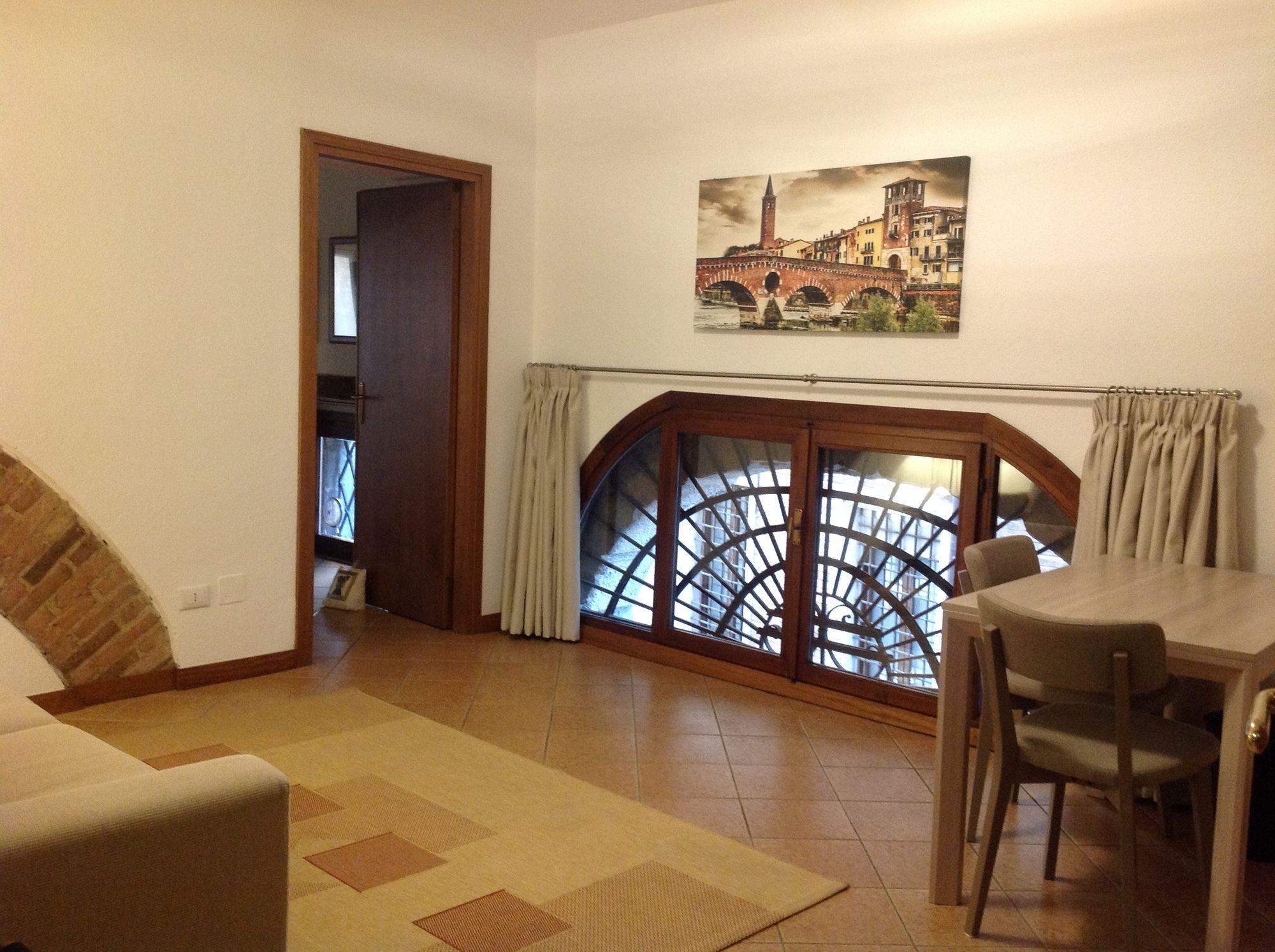 Bed and Breakfast Diaz 18 Verona Exterior foto